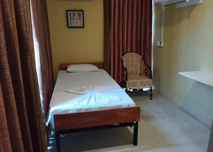 Hotel Poseidon' S Bounty Rest Negombo